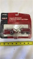ERTL1/64 Scale Vintage Farmall 560 Tractor with