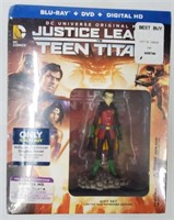 DC Justice League vs Teen Titans Gift Set