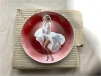 Marilyn Monroe plate the 7 year itch