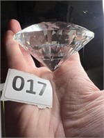 Swavorski Club 3 inch Diamond SPECTACULAR