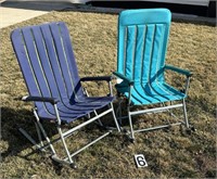 2 Rocking folding outdoor chairs like new