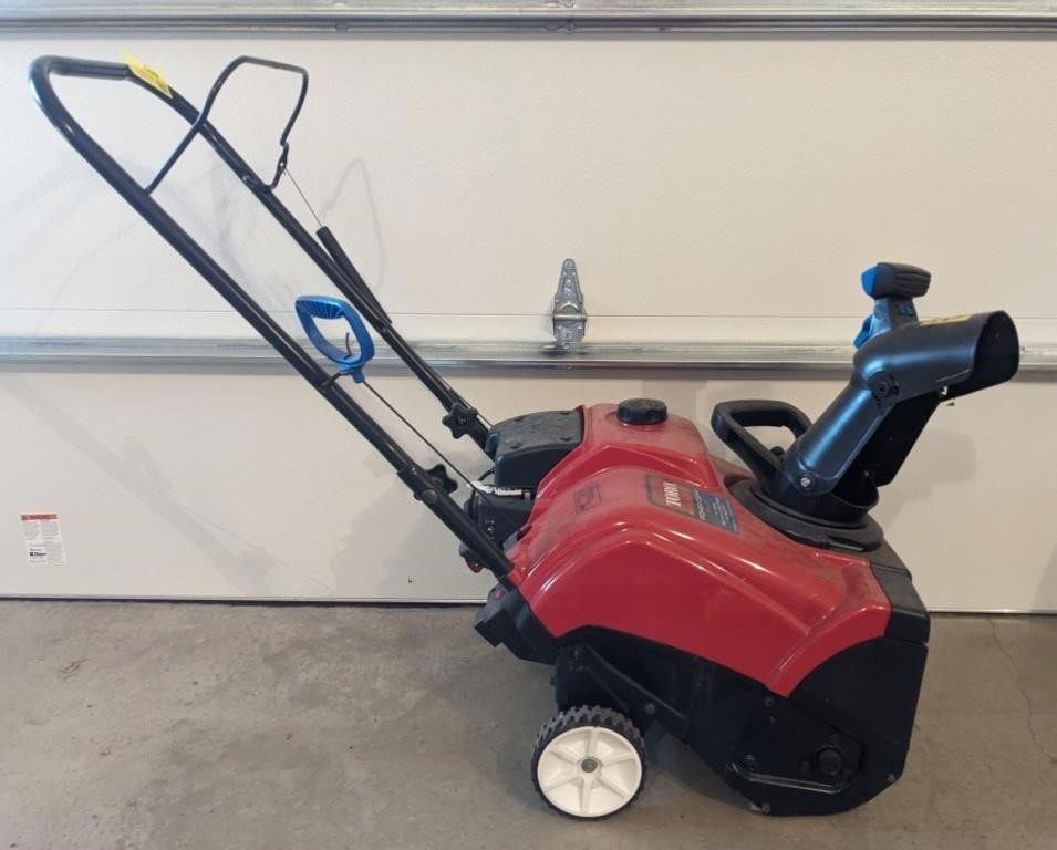 Toro Power Clear Snow Mover 518 ZE 18" Width 99cc