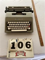 Olivetti Lettera 35 typewriter