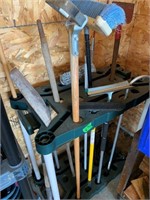 Rubbermaid Long Handle tool rack