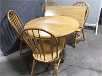 Table w/4 Chairs - See desc