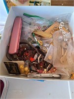 REPAIRING & COSTUME JEWELRY LOT