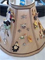 ADORABLE LAMPSHADE OF PINS