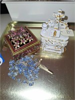 ROSARY BEADS AND 2 TRINKET BOXES