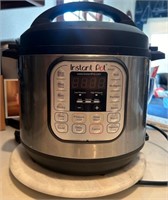 U - INSTA POT KITCHEN APPLIANCE