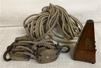 Block & Tackle w/ Thick Rope & ANTIQUE WOODEN