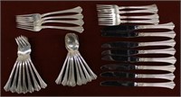 32pc Reed & Barton Sterling Silver Flatware