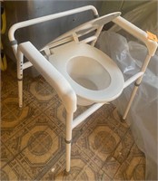 Mobile toilet seat chair (no wheels) with handles