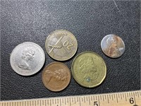 Lot of assorted currencies
