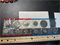 1975 uncirculated coin set