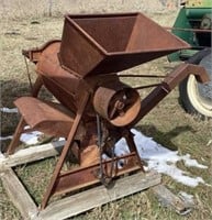 David Bradley Roller Mill, Model 110