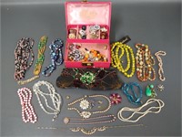 Group costume jewelry, dental gold, rhinestones,