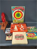 Group Davy Crockett Game, toy spinning wheel,