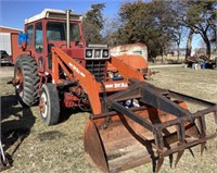 International 1466 Tractor, Diesel, w/Dual 3150