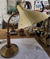 Cute Vintage Brass & Wood Flex Neck Desk Lamp
