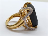 Sterling silver ring set w/ huge black stone &