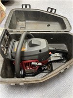 Poulan 16" 34cc Gas Chain Saw in Hard Case