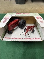 Slik-Toys Lansing Iowa Red Set NIB