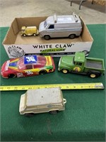 1 Metal Van / Plastic Ford USA / Plastic NASCAR