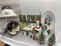 Snowmen Plaque Table Lamp & Themed Plates