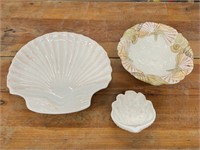 3 Shell Porcelain Pieces
