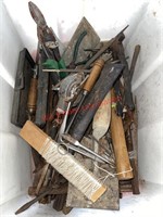 Box lot of tools and metal  (con2)