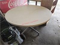 Rounds Table (garage)