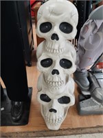 >SEE VIDEO - Lighted Halloween skulls decor