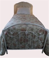 White Metal Frame Twin Bed