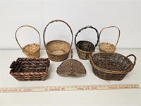 (7) Baskets w Handles