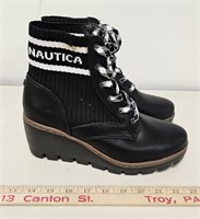 Nautica Womens Platform Boots- Size 8.5- Lighty