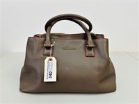 Vera Bradley Style Leather Hand Bag