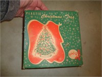 1949 PLASTIC CHRISTMAS TREE KIT
