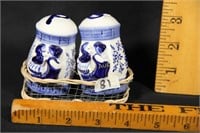 BLUE AND WHITE DECO SALT AND PEPPER SHAKERS