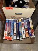 LOT OF VHS TAPES / KIDS MOVIES ETC