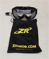 New Zionor Ski Goggles in Pouch