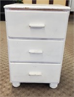 White 3-Drawer Nightstand/Dresser