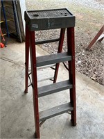 Louisville 4ft aluminum ladder