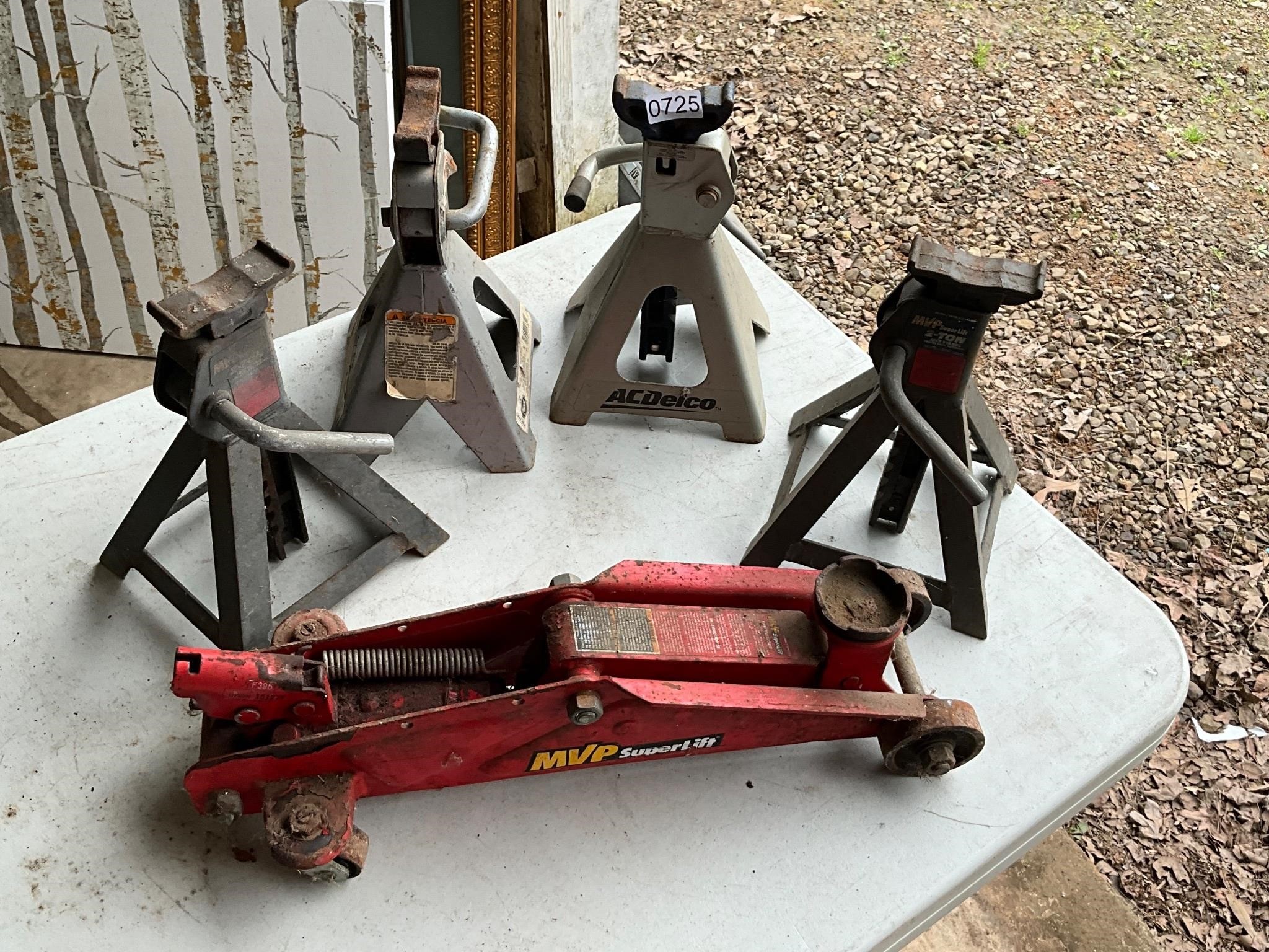 Small,Jack and 4 Jack stands