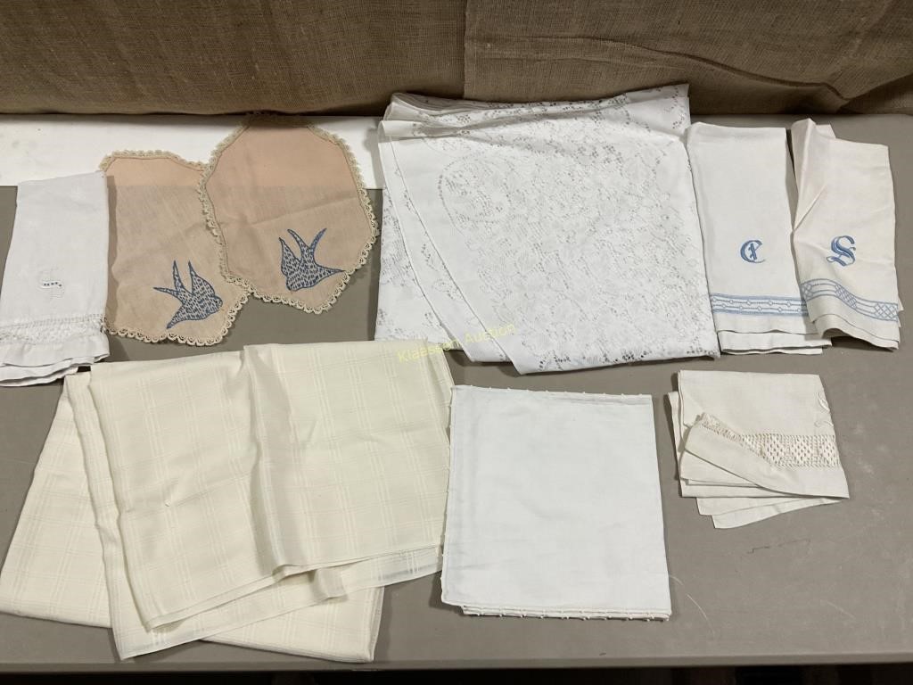 Decorative Table Cloths, napkins, & More