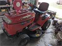 TROY BUILT LAWN TRACTOR