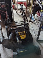 BRIGGS & STRATTON LAWNMOWER