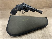 Smith & Wesson  41 magnum model 57 revolver