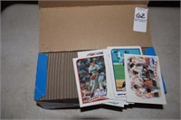 BOX OF 1989 BASEBALL CARDS