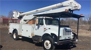 1999 International 4700 DT466E Bucket Truck VIN