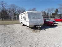 2000  Trail Lite Camper 2000  White